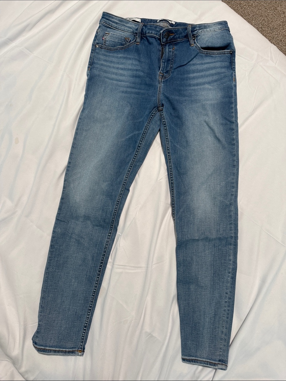 Vigoss Medium Wash Skinny Jeans in Blue